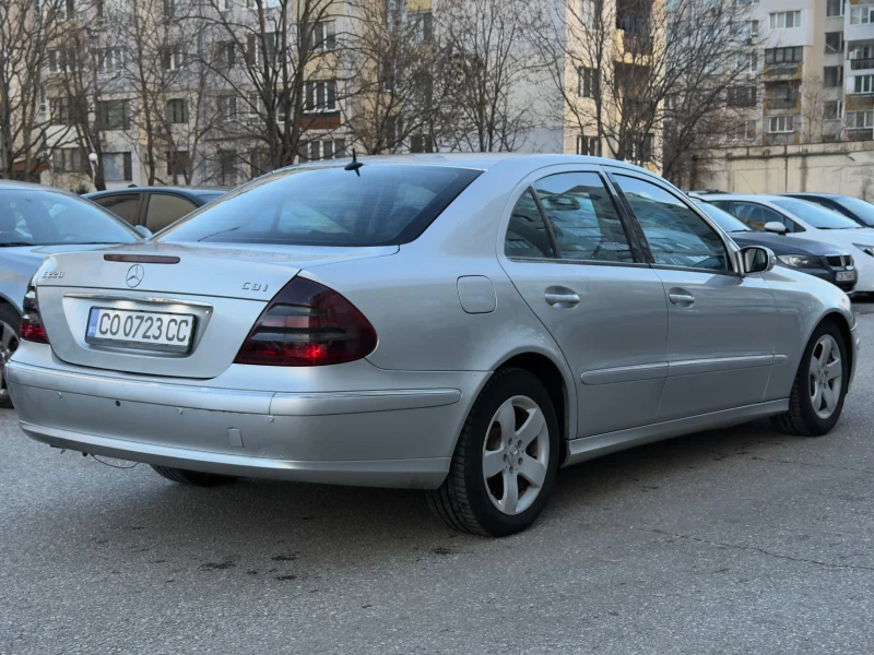 Mercedes-Benz E 220 2.2 cdi, снимка 4 - Автомобили и джипове - 52680030
