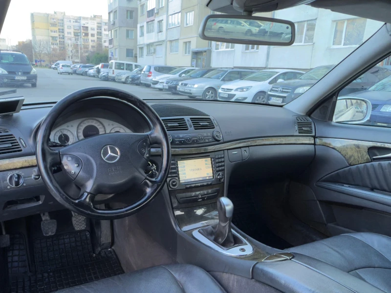 Mercedes-Benz E 220 2.2 cdi, снимка 9 - Автомобили и джипове - 52680030