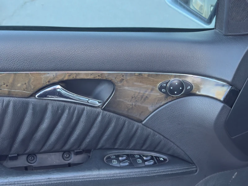 Mercedes-Benz E 220 2.2 cdi, снимка 7 - Автомобили и джипове - 52680030