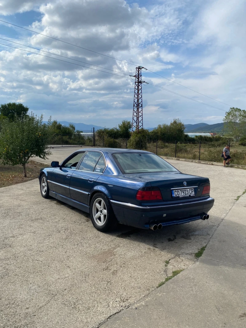 BMW 730 730 v8, снимка 3 - Автомобили и джипове - 52840001