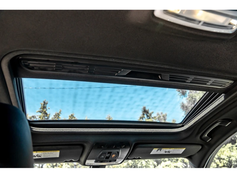 BMW 335 i xDrive, снимка 14 - Автомобили и джипове - 53528342