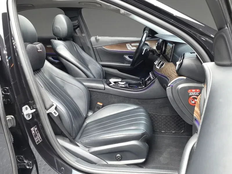 Mercedes-Benz E 220 CDI Avantgarde - САМО 30% АВАНС!, снимка 11 - Автомобили и джипове - 55441740