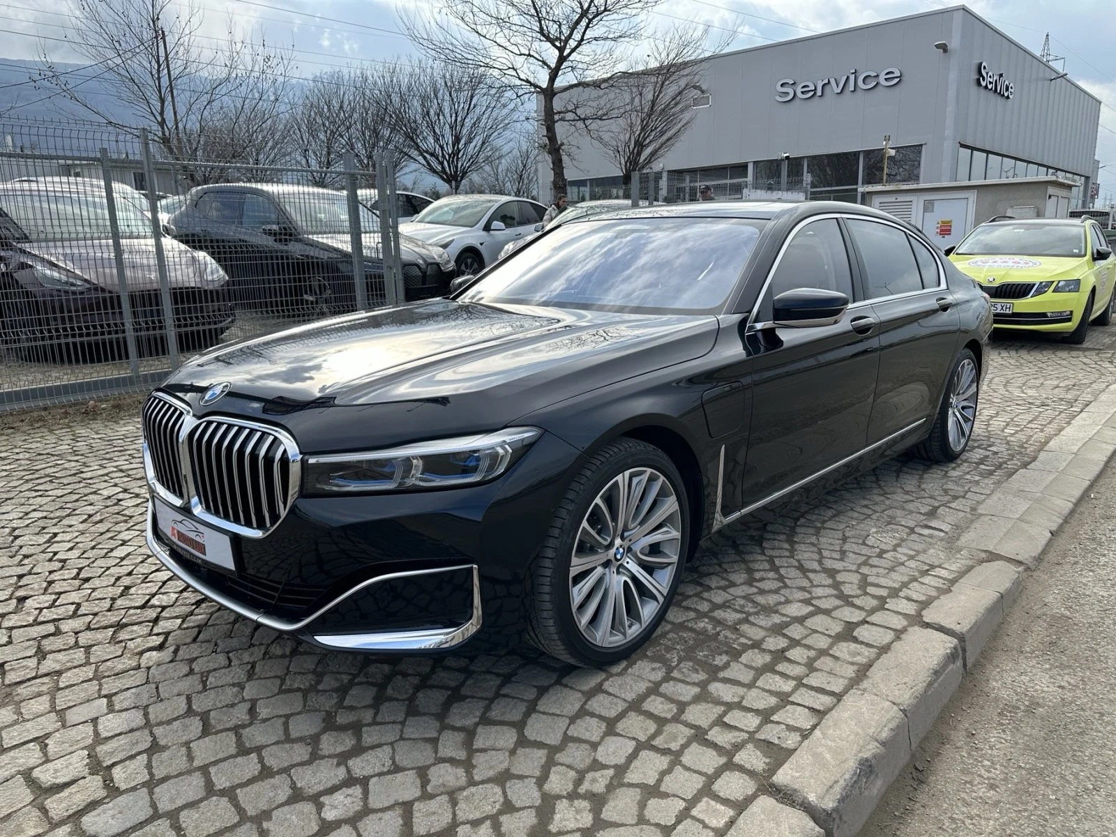 BMW 745 Long\ x-drive/Plug-in  hibrid - изображение 2