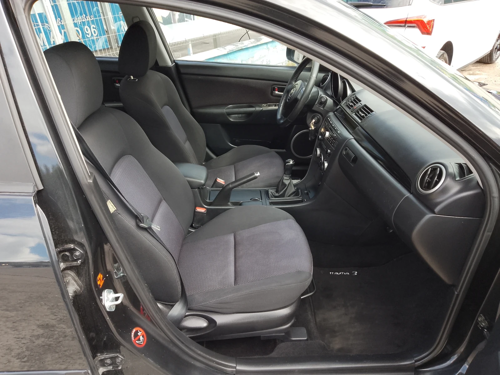 Mazda 3 1.6 16V/FACELIFT - изображение 10