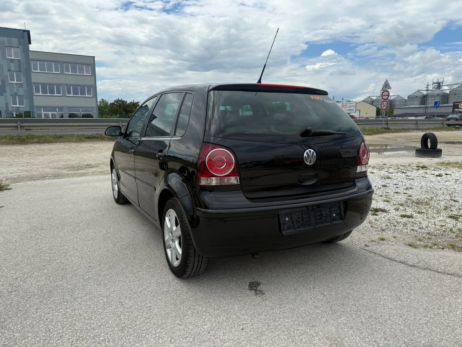 VW Polo 1.4 бензин автоматик  - изображение 3