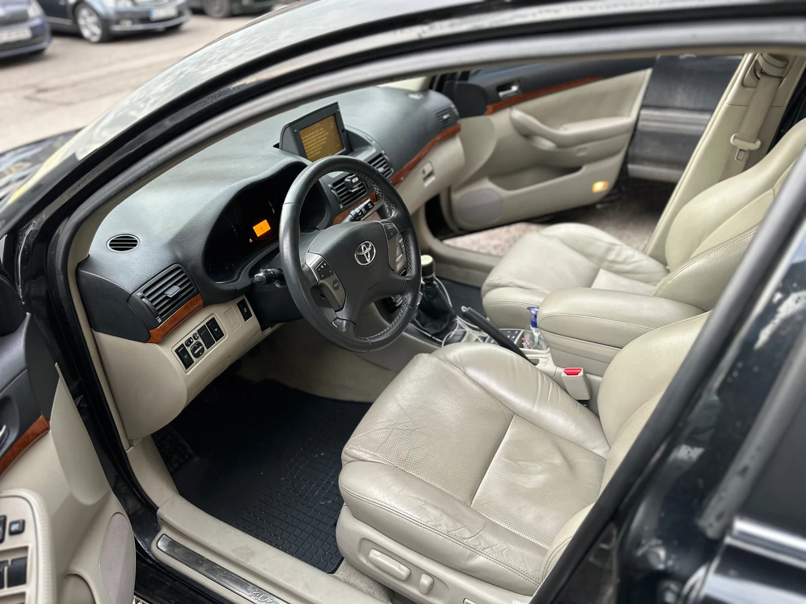 Toyota Avensis 2.2 d4d 177 - изображение 3