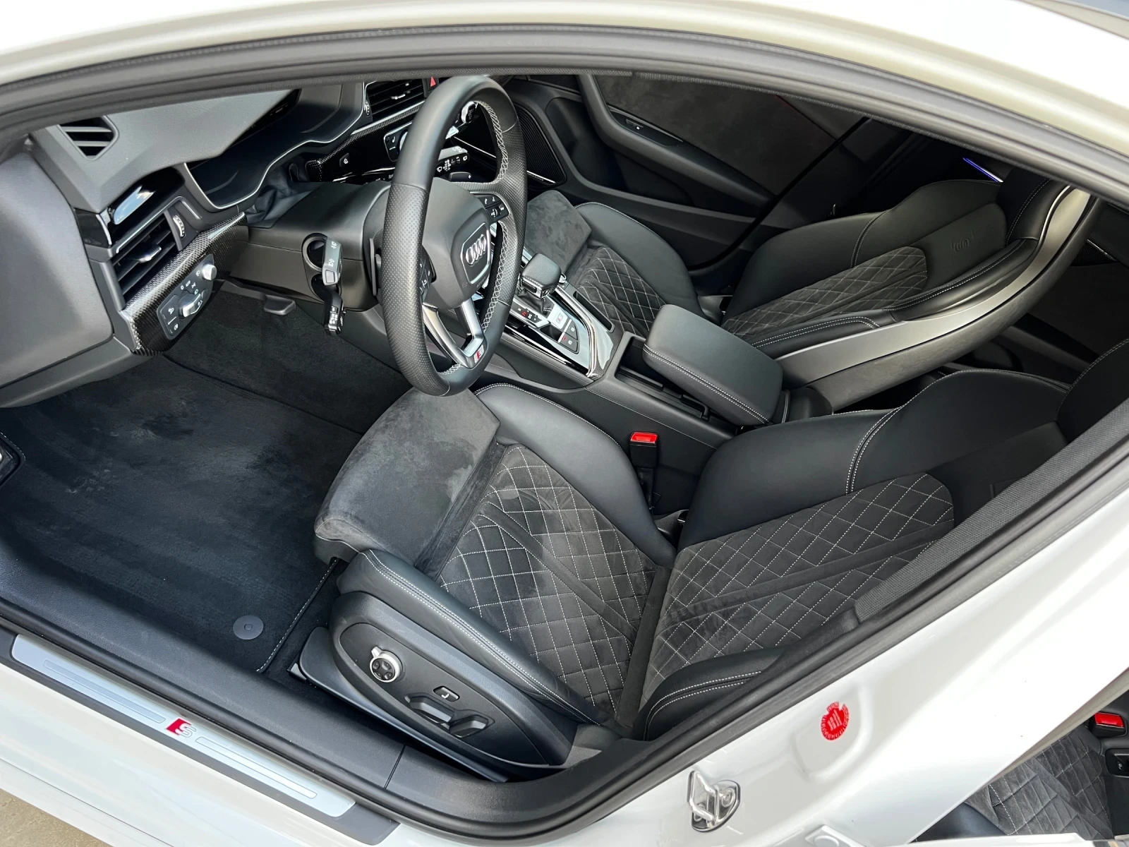 Audi S4 3.0TDI/Matrix/Exclusive/Carbon/Distronic - изображение 9