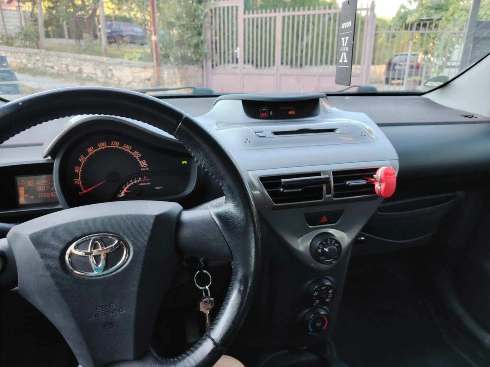 Toyota IQ  - изображение 7