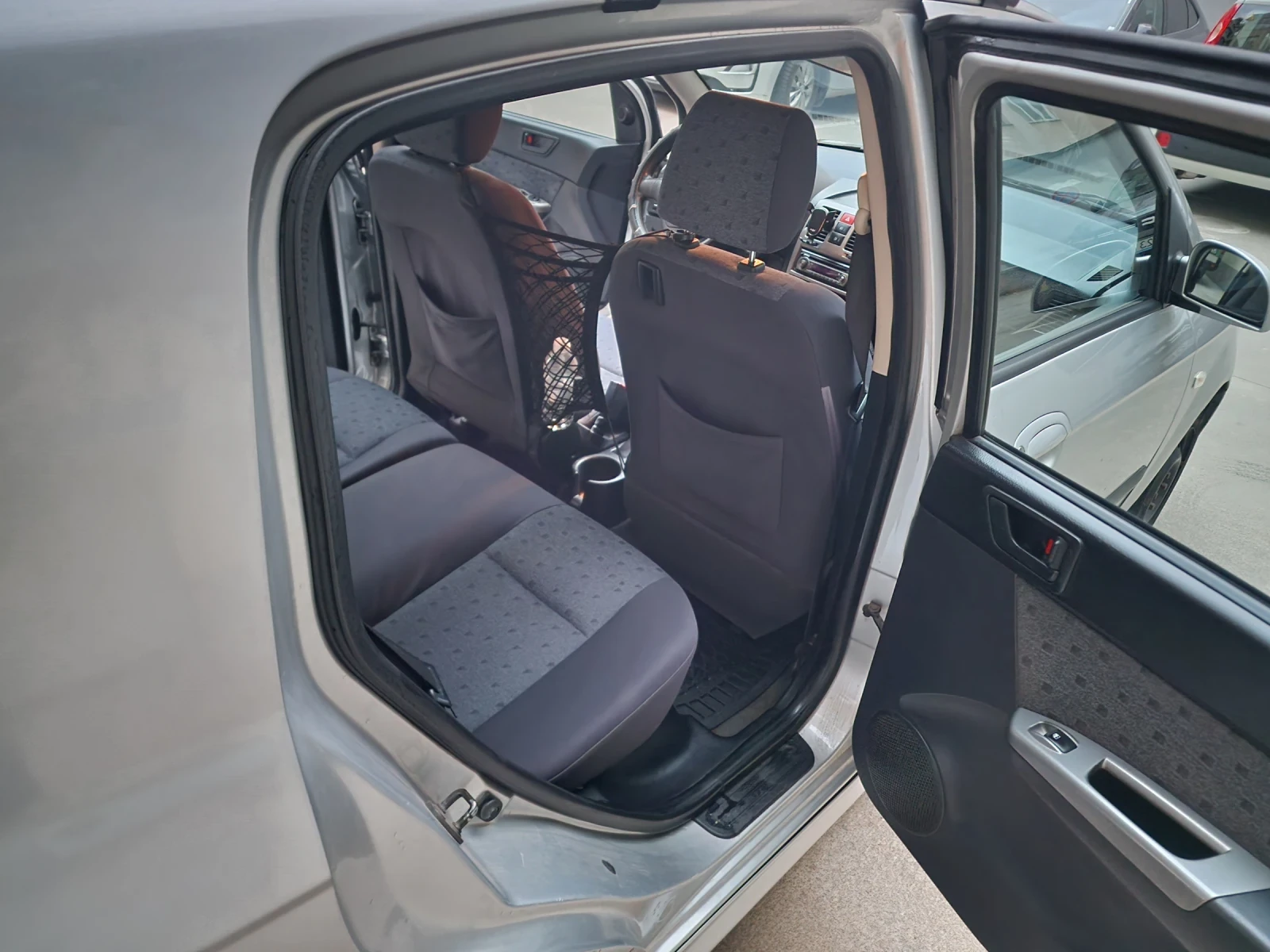 Hyundai Getz 1.3 GAZ перфектен - изображение 8