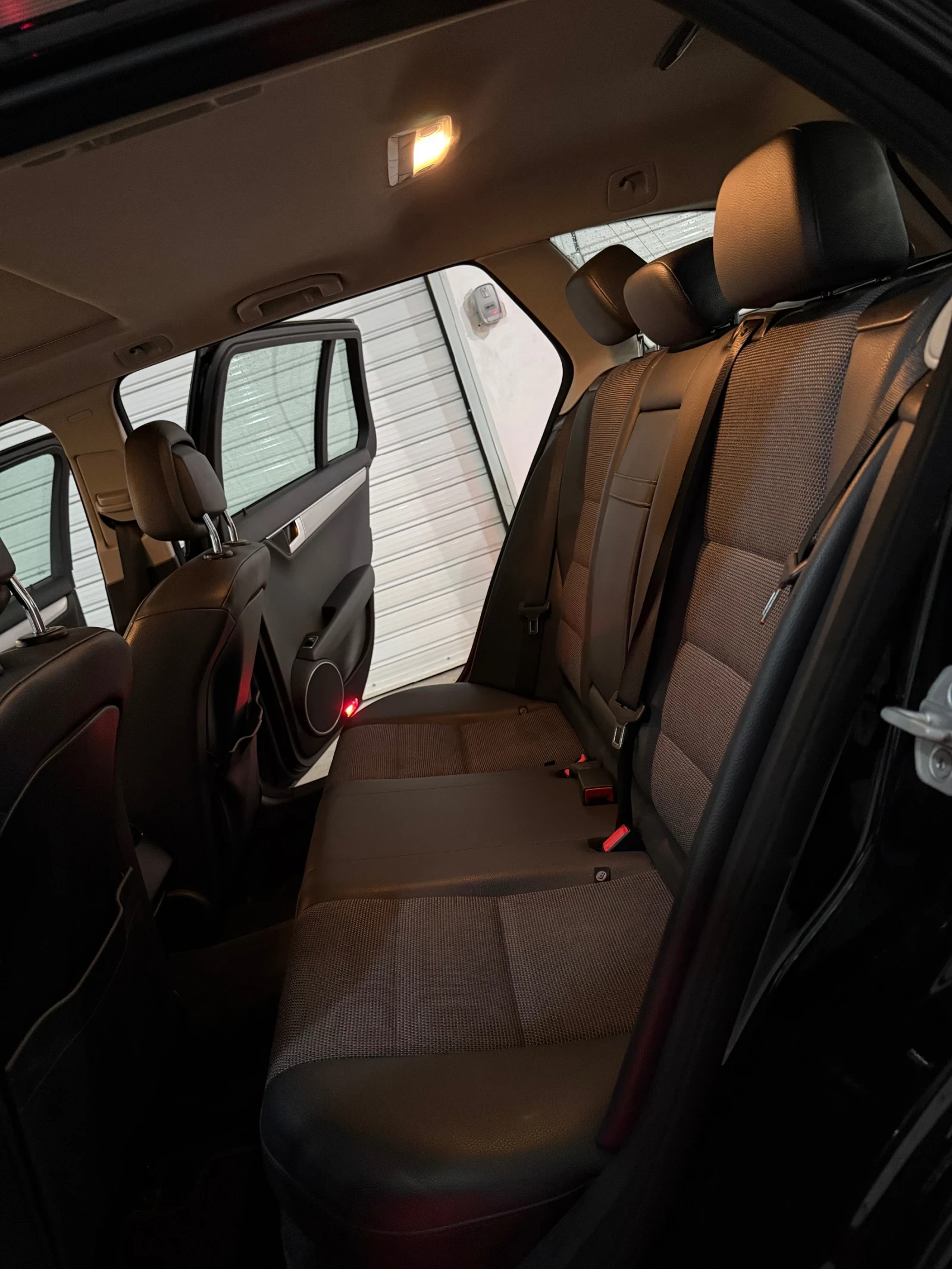 Mercedes-Benz C 300 C300 4MATIC 7G-TRONIC PLUS | Mobile.bg — изображение 12