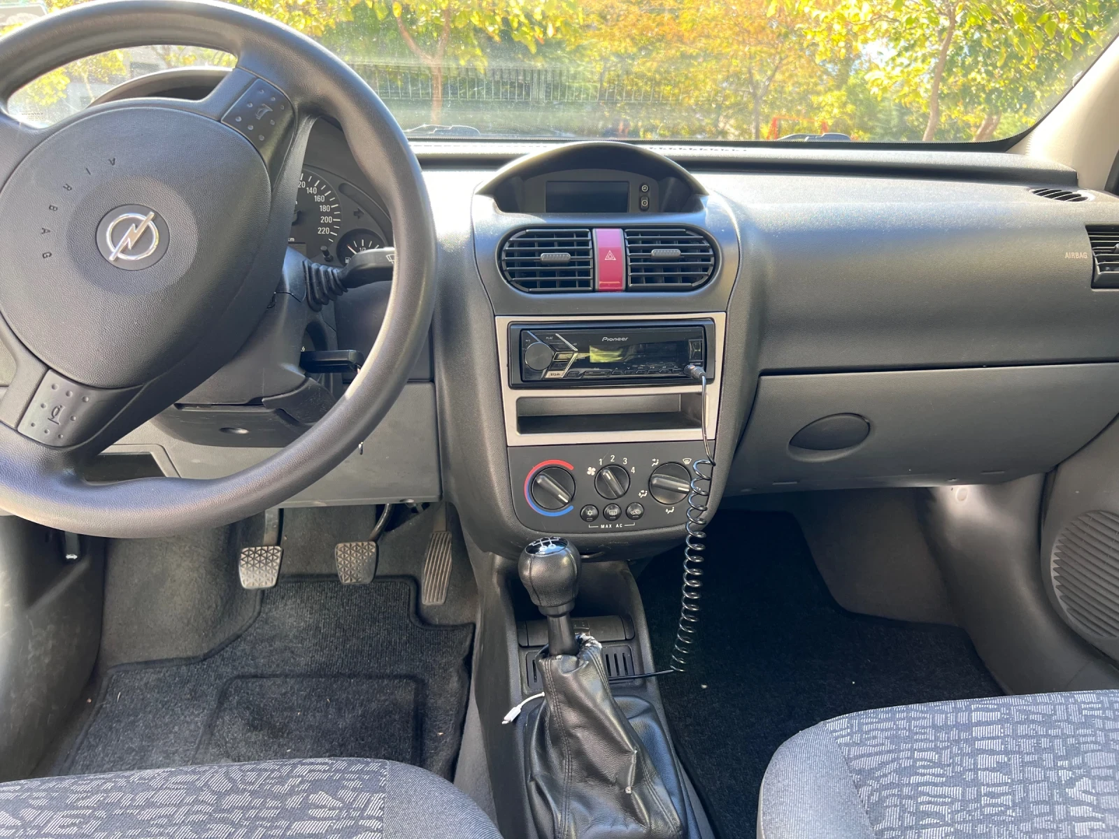 Opel Corsa  - изображение 5