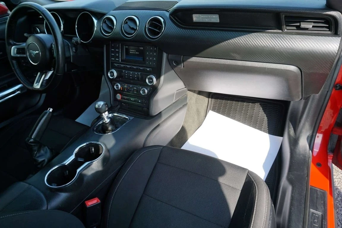 Ford Mustang * V6 Coupe * CARFAX * ���� �� �� | Mobile.bg � ����������� 12