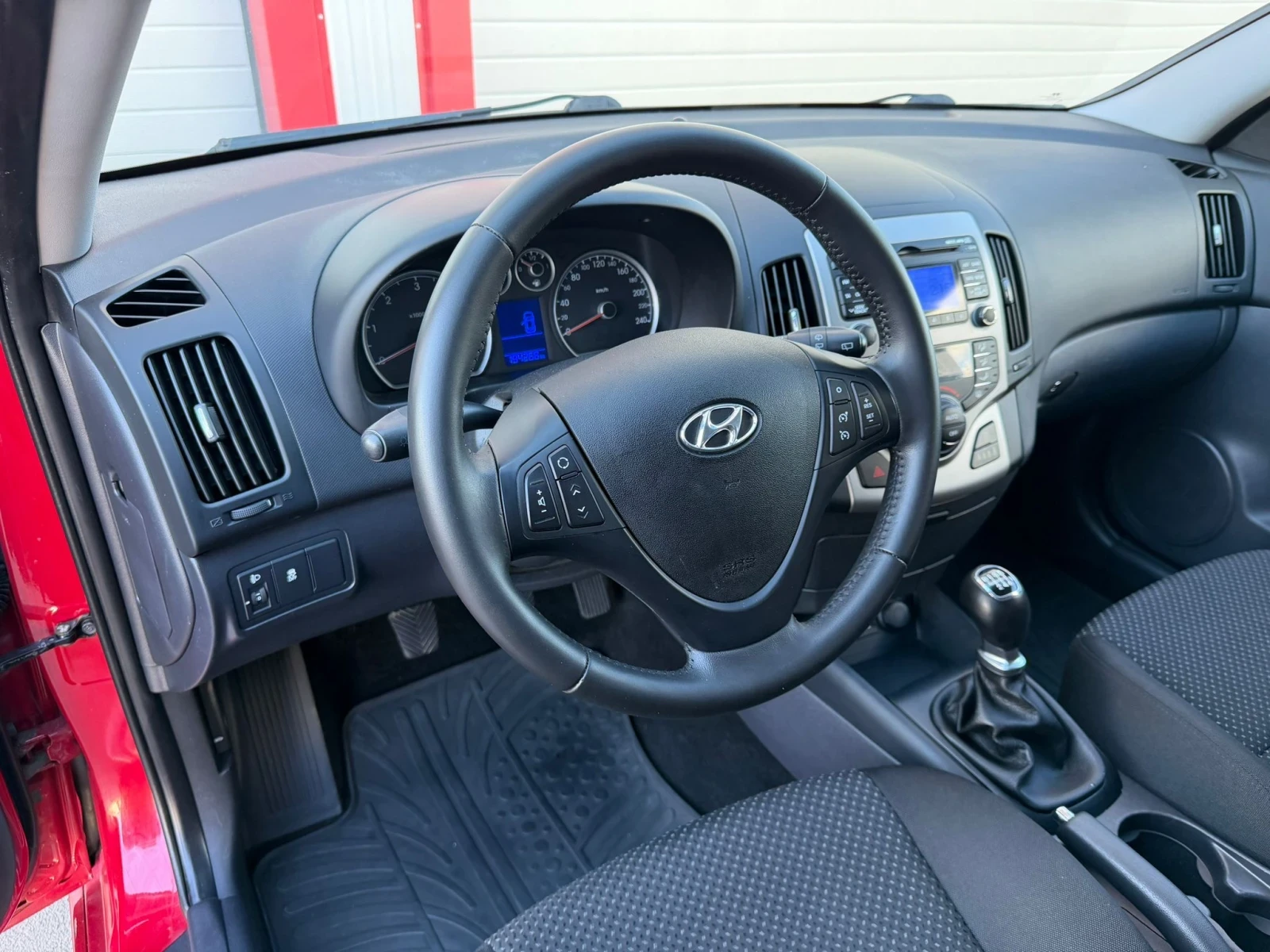 Hyundai I30 1.6D CW KLIMATRONIK EVRO 5A ������!!! | Mobile.bg � ����������� 13