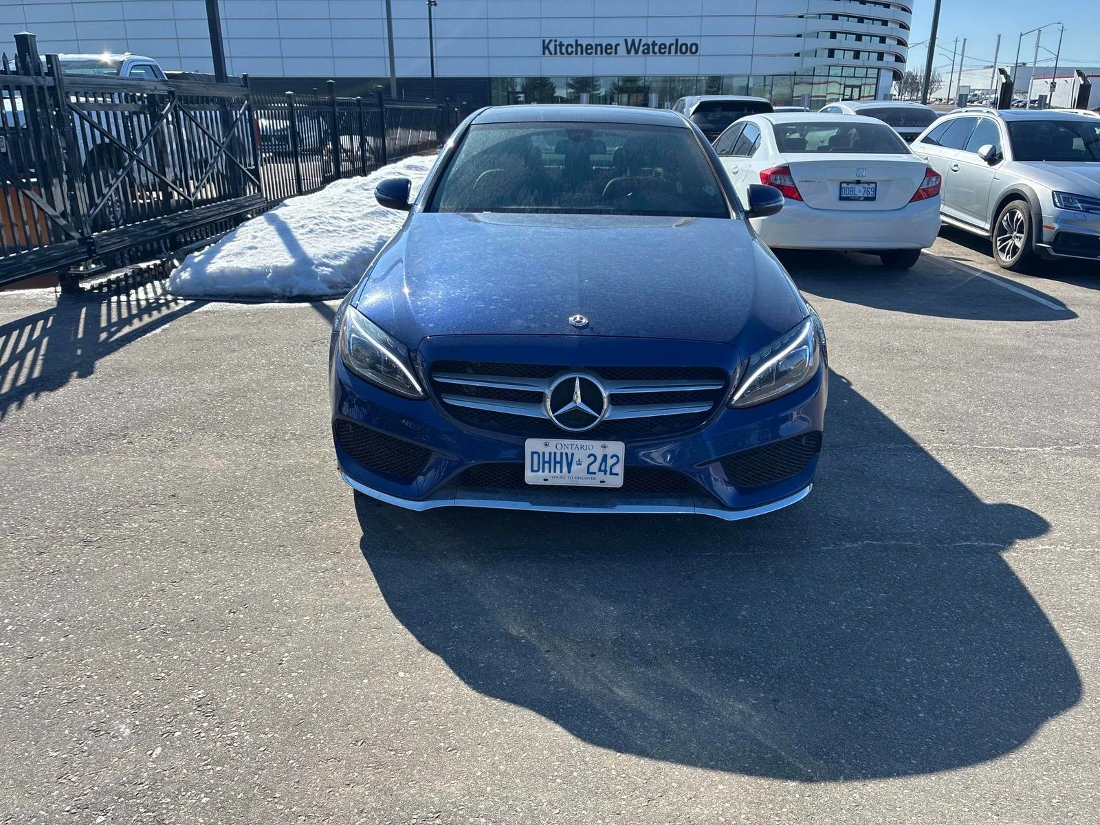 Mercedes-Benz C 300 С РЕГИСТРАЦИЯ & АВТО КРЕДИТ, снимка 4 - Автомобили и джипове - 53721802