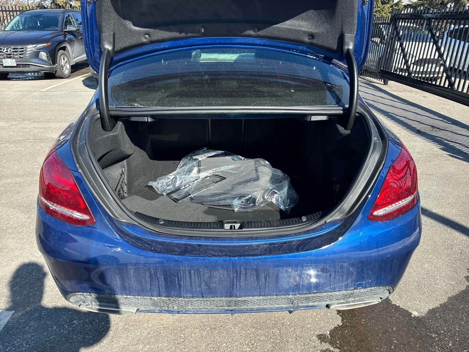 Mercedes-Benz C 300 С РЕГИСТРАЦИЯ & АВТО КРЕДИТ, снимка 9 - Автомобили и джипове - 53721802