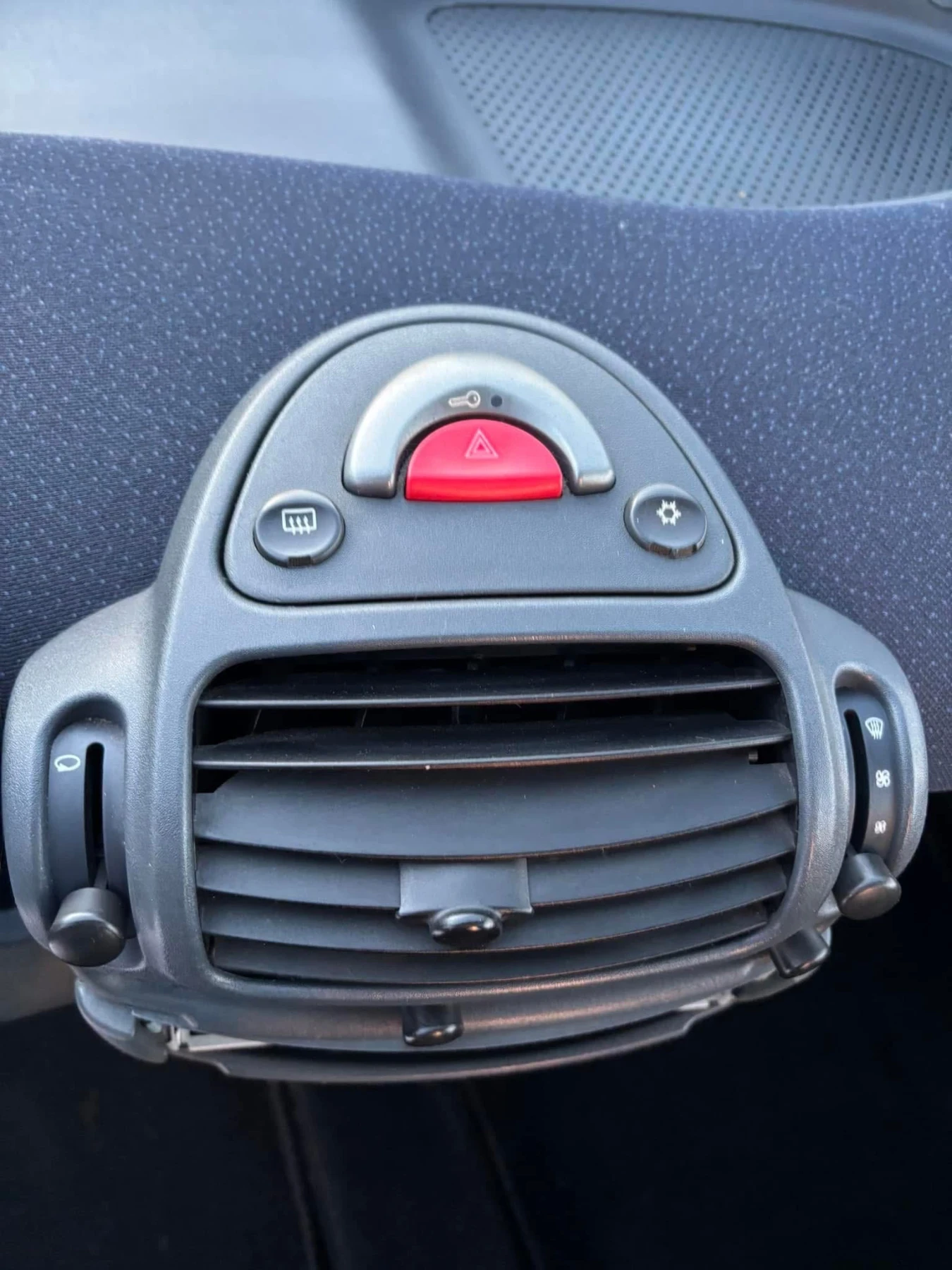 Smart Fortwo 600 Turbo Автоматик 134 000км Климатик, снимка 11 - Автомобили и джипове - 53987720