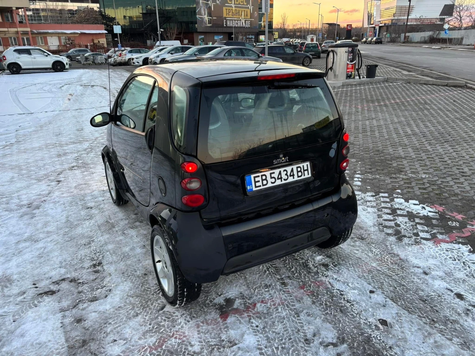 Smart Fortwo 600 Turbo Автоматик 134 000км Климатик, снимка 3 - Автомобили и джипове - 53987720