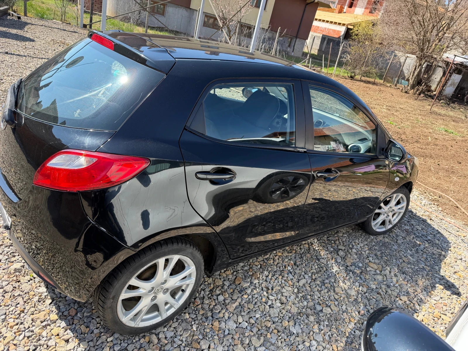 Mazda 2 1.3, снимка 2 - Автомобили и джипове - 54172396