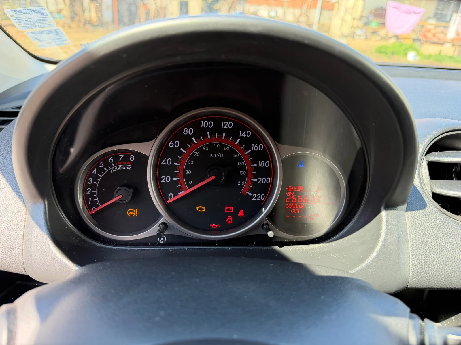 Mazda 2 1.3, снимка 6 - Автомобили и джипове - 54172396