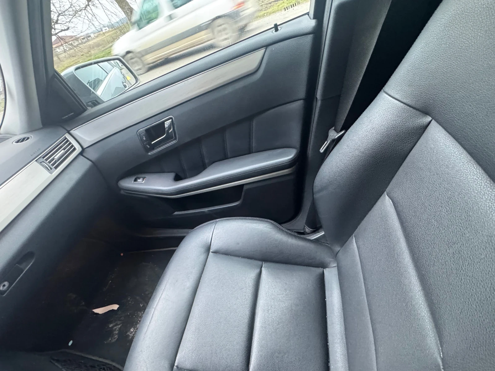 Mercedes-Benz E 350 4 MATIC AMG ПАКЕТ , БЕЗ ЗАБЕЛЕЖКИ 0876438775, снимка 6 - Автомобили и джипове - 54349243