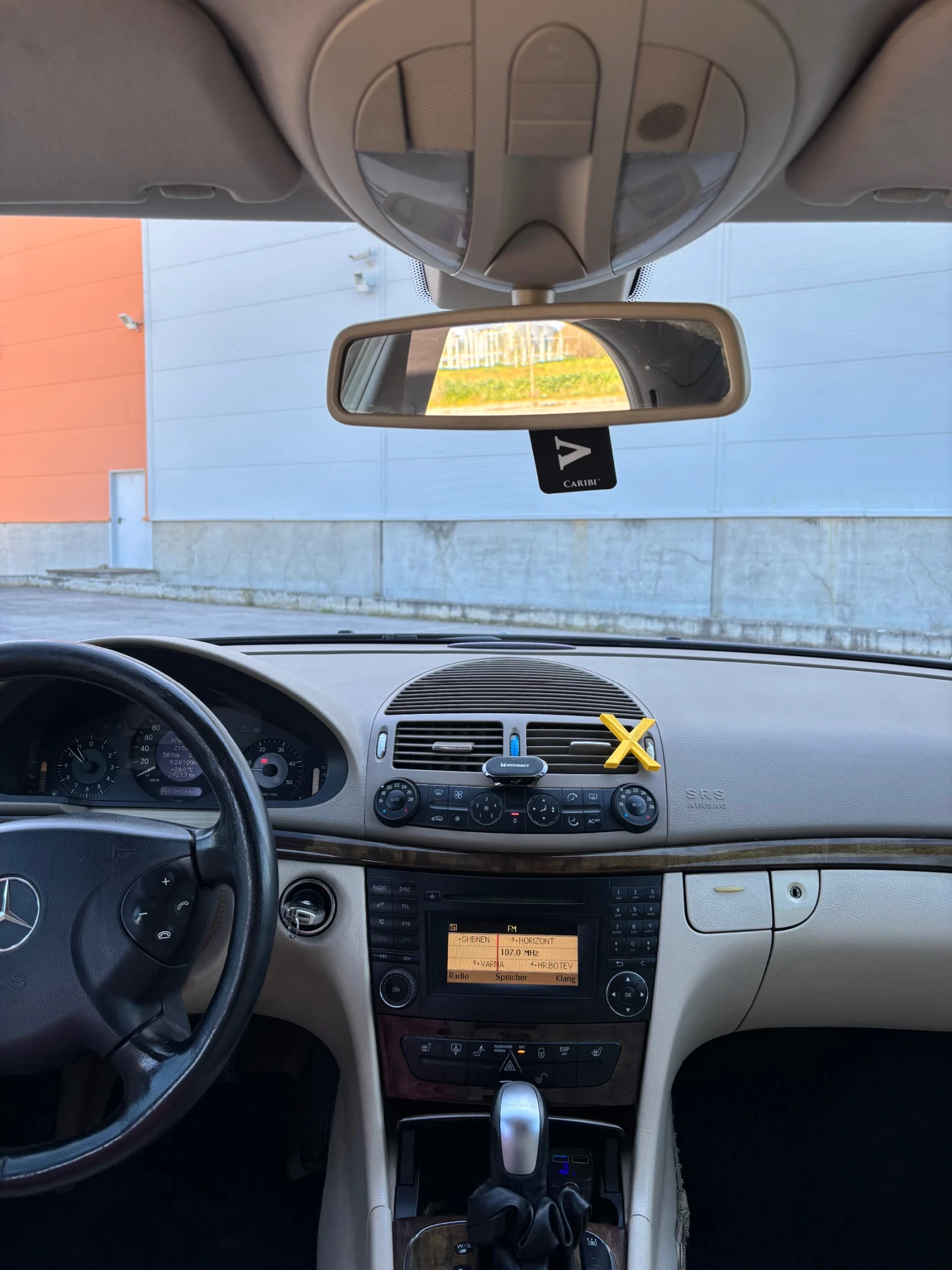 Mercedes-Benz E 320 3.2, снимка 11 - Автомобили и джипове - 54381828