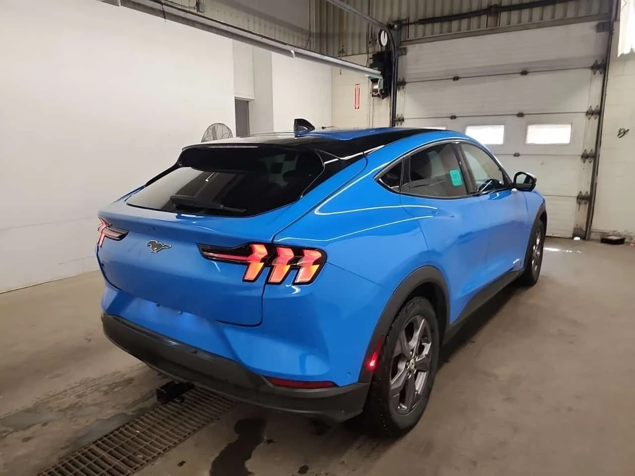 Ford Mustang Mach-E * SELECT * 2 �����* �������* KEYLESS*  | Mobile.bg � ����������� 3