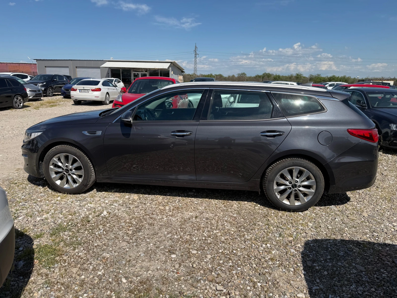 Kia Optima 1.7 CRDI(КАТО НОВА), снимка 8 - Автомобили и джипове - 54546913