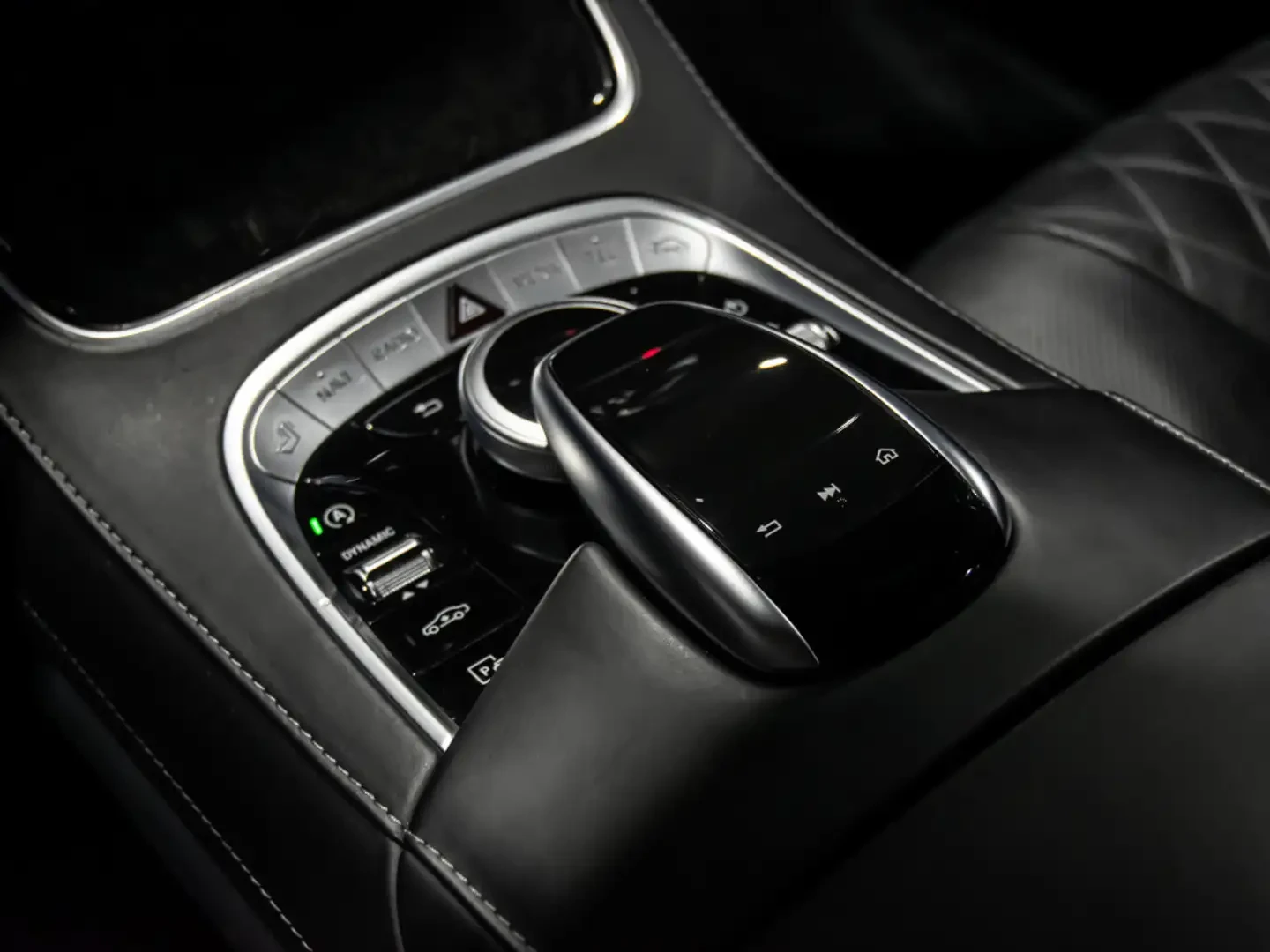 Mercedes-Benz S 560 Maybach Design, снимка 14 - Автомобили и джипове - 55186332