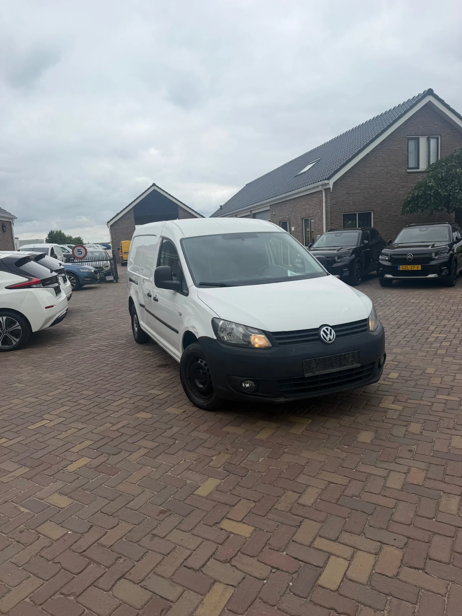 VW Caddy 1.6