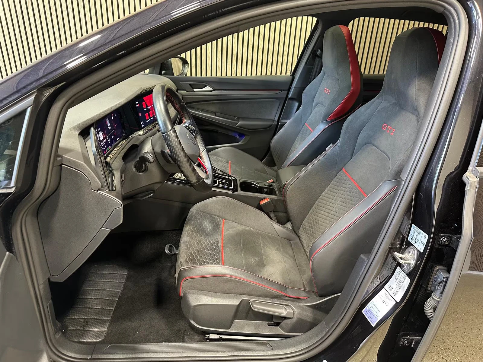 VW Golf GTI CLUB SPORT/300HP/DSG/PANO/NAVI/CAM/623z, снимка 9 - Автомобили и джипове - 55376209