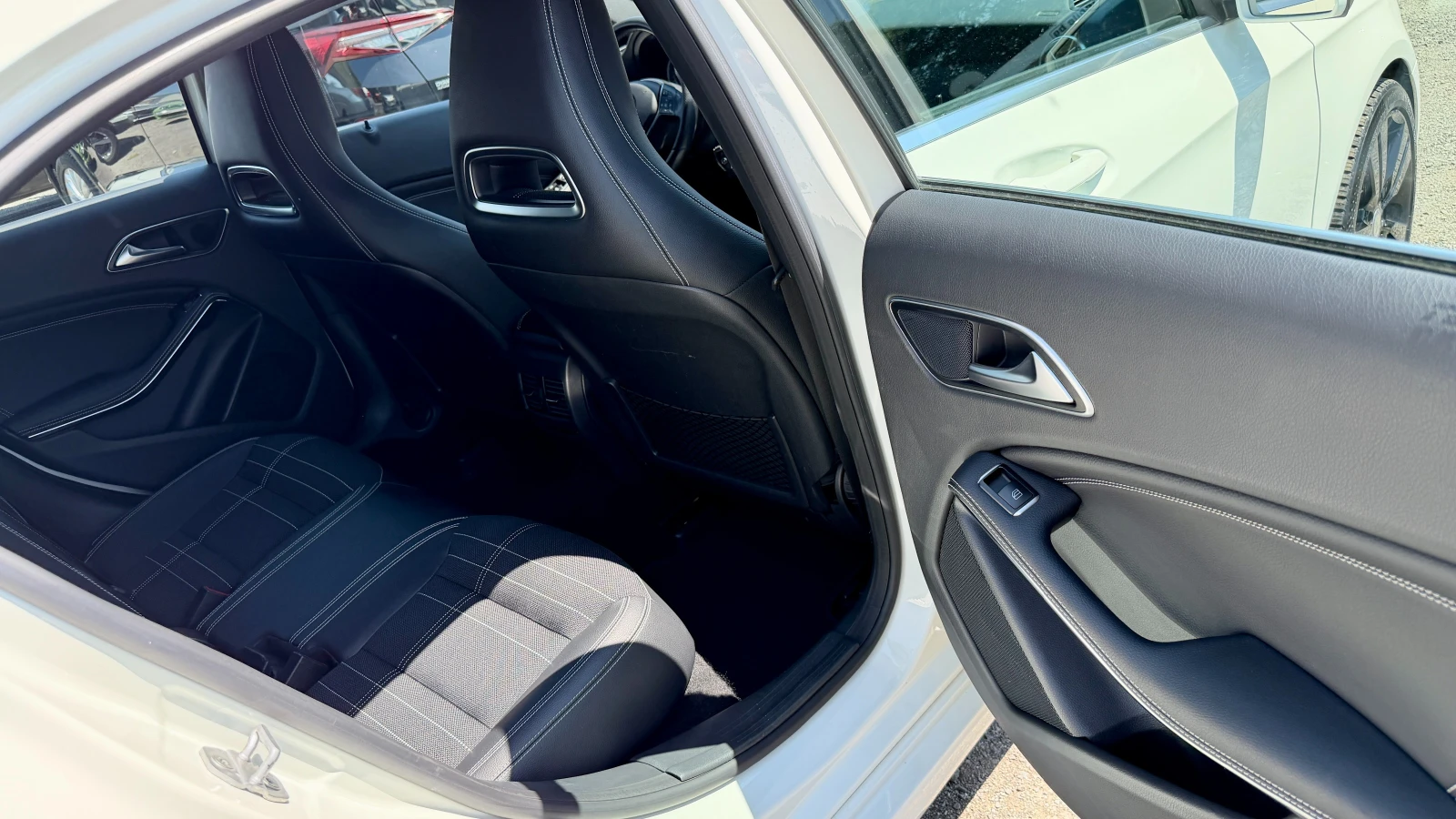 Mercedes-Benz A 250 4Matic Автоматик, Navi, Камера, PDC, Xenon, снимка 13 - Автомобили и джипове - 55476315