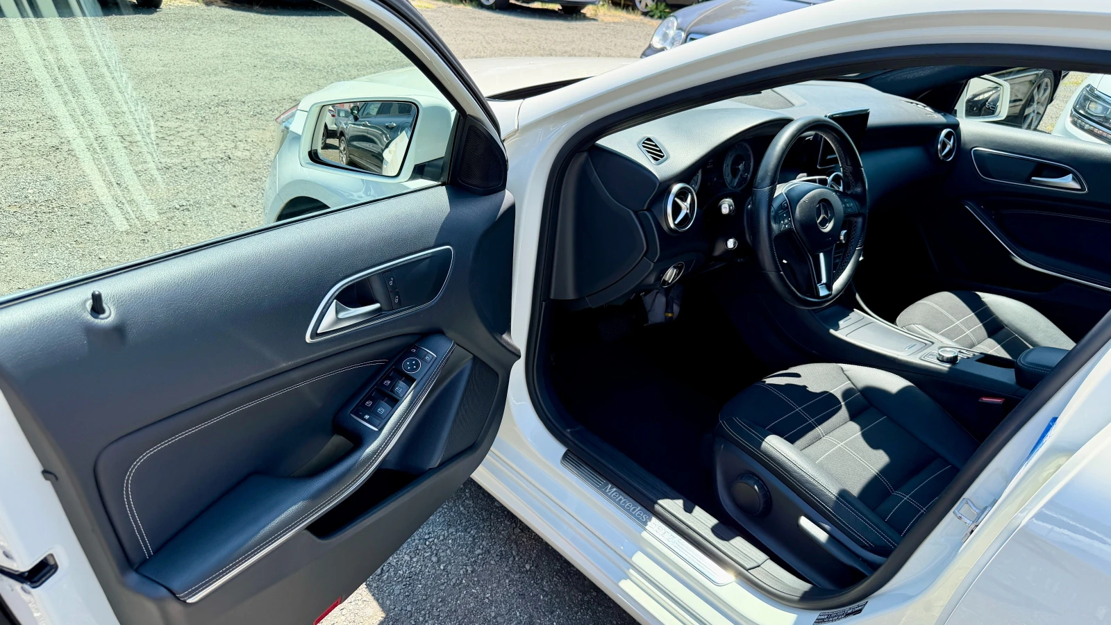 Mercedes-Benz A 250 4Matic Автоматик, Navi, Камера, PDC, Xenon, снимка 9 - Автомобили и джипове - 55476315
