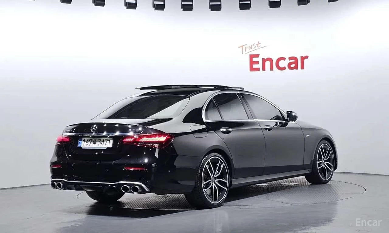 Mercedes-Benz E 53 AMG 4MATIC+ /ОБДУХВАНЕ/ПАНОРАМА/ДИСТРОНИК/360, снимка 2 - Автомобили и джипове - 56239080
