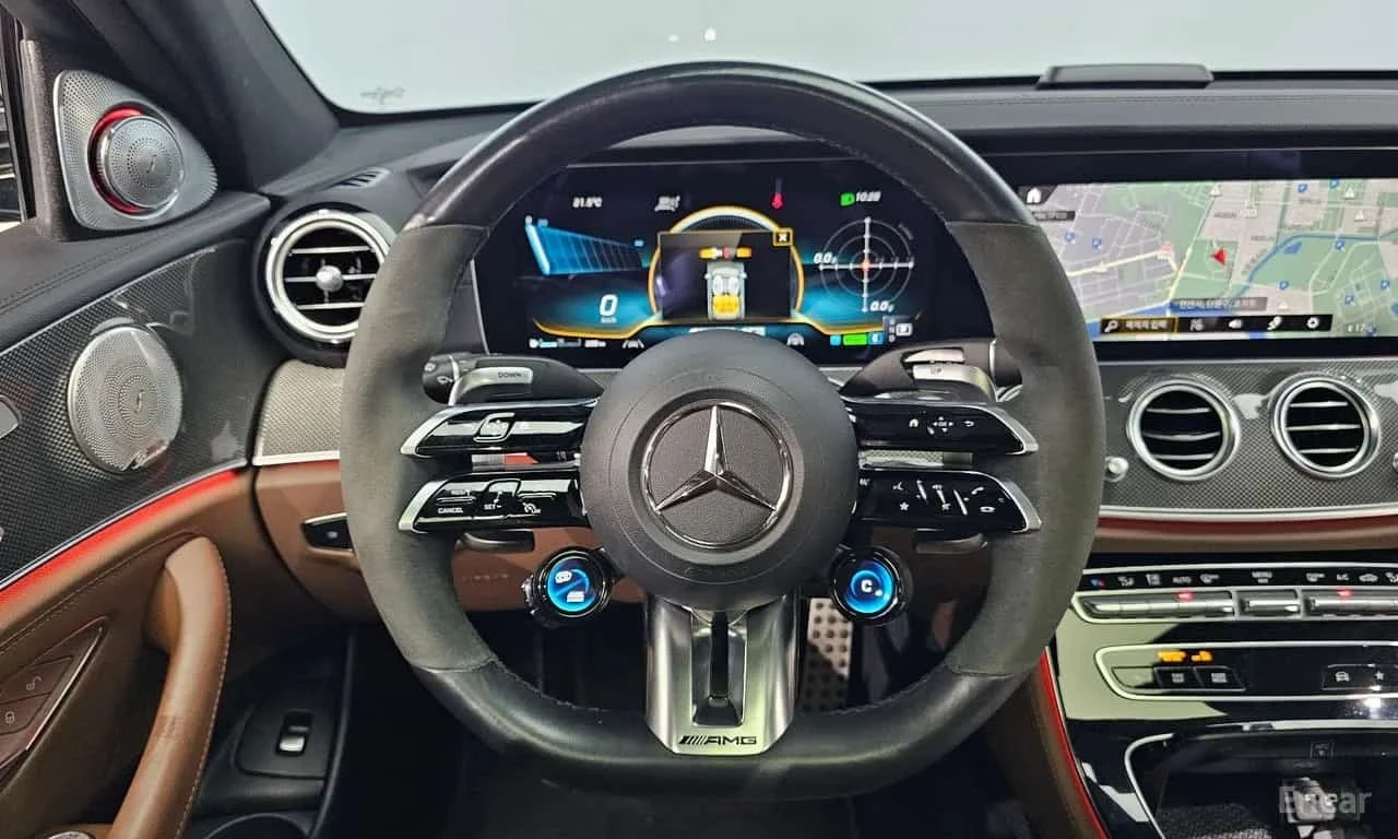 Mercedes-Benz E 53 AMG 4MATIC+ /ОБДУХВАНЕ/ПАНОРАМА/ДИСТРОНИК/360, снимка 15 - Автомобили и джипове - 56239080