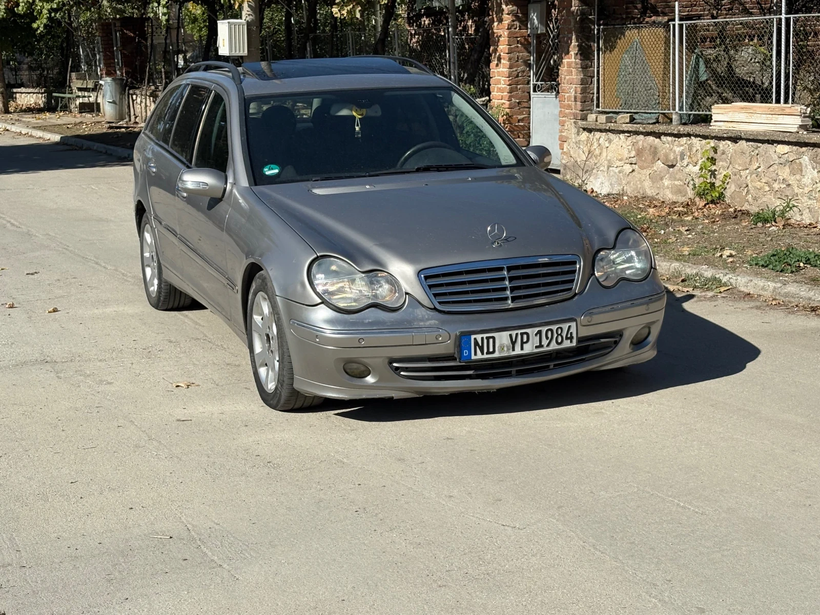 Mercedes-Benz C 200, снимка 2 - Автомобили и джипове - 56564012