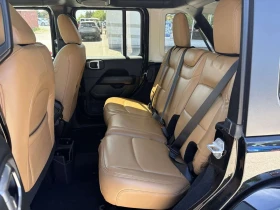 Jeep Wrangler * Sahara V6, Leather Seats, Remote Start * CARFAX , снимка 10