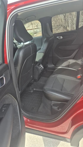 Volvo XC40, снимка 7
