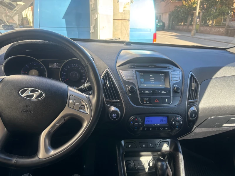 Hyundai IX35, снимка 2 - Автомобили и джипове - 47709186