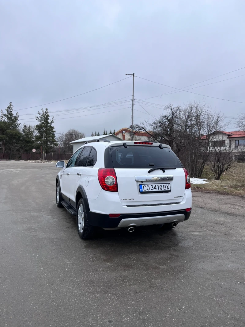 Chevrolet Captiva 2.4 газ/бензин 4х4, снимка 5 - Автомобили и джипове - 48711649