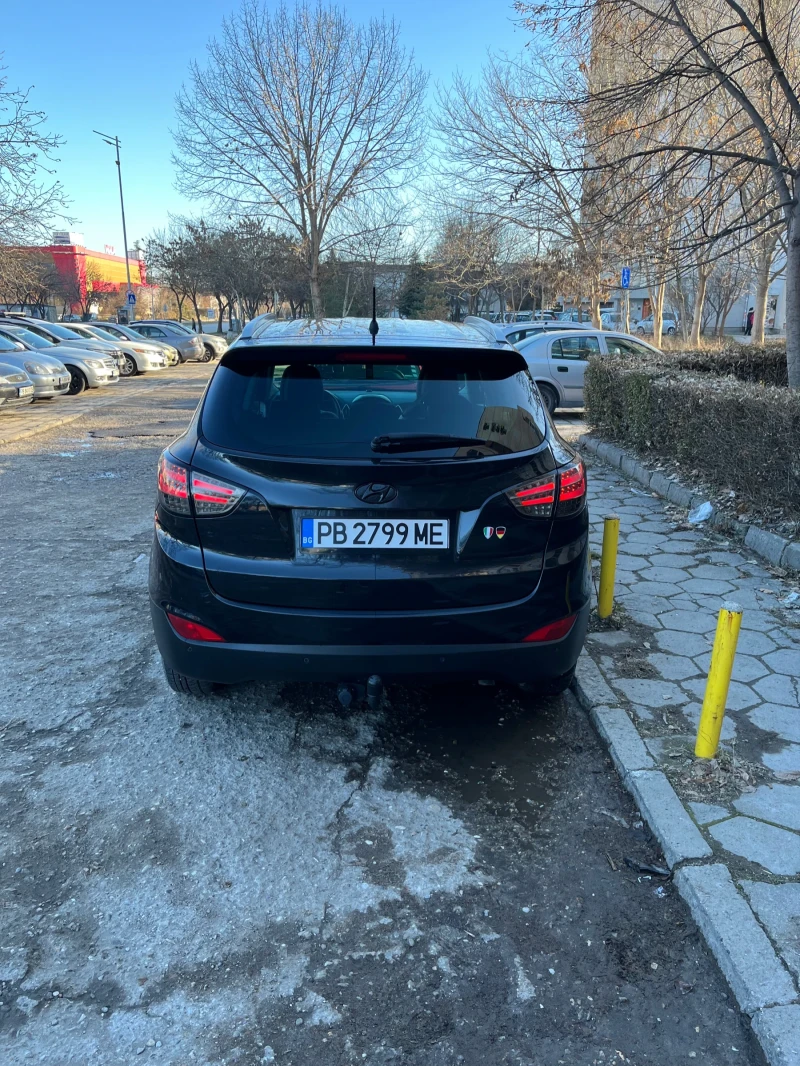 Hyundai IX35 2.0i, снимка 5 - Автомобили и джипове - 48741224