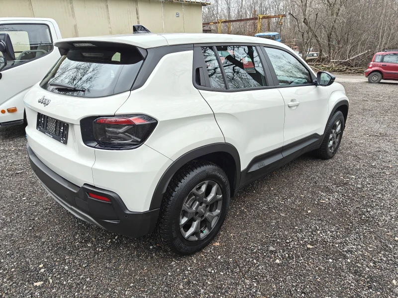 Jeep Avenger, снимка 3 - Автомобили и джипове - 53596726