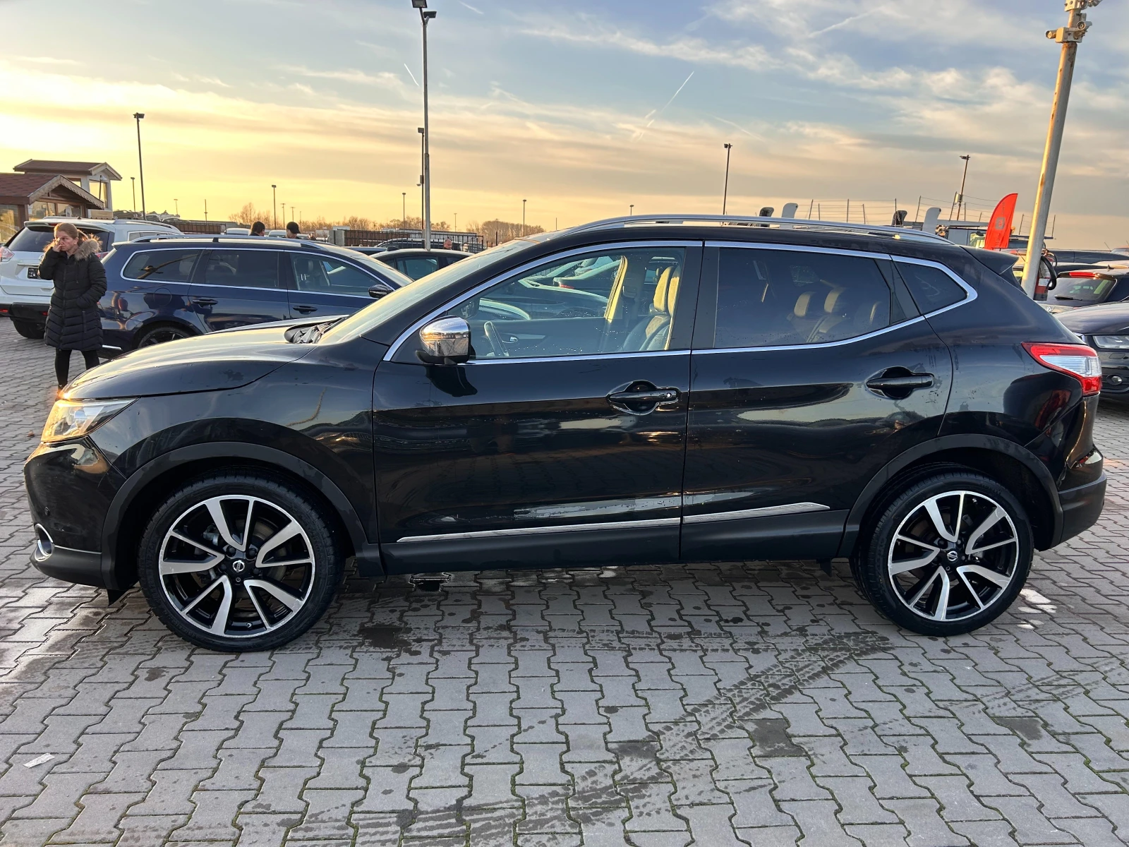 Nissan Qashqai 1.5DCI AVTOMAT/NAVI/KAMERA/PANORAMA EURO 6 - изображение 8