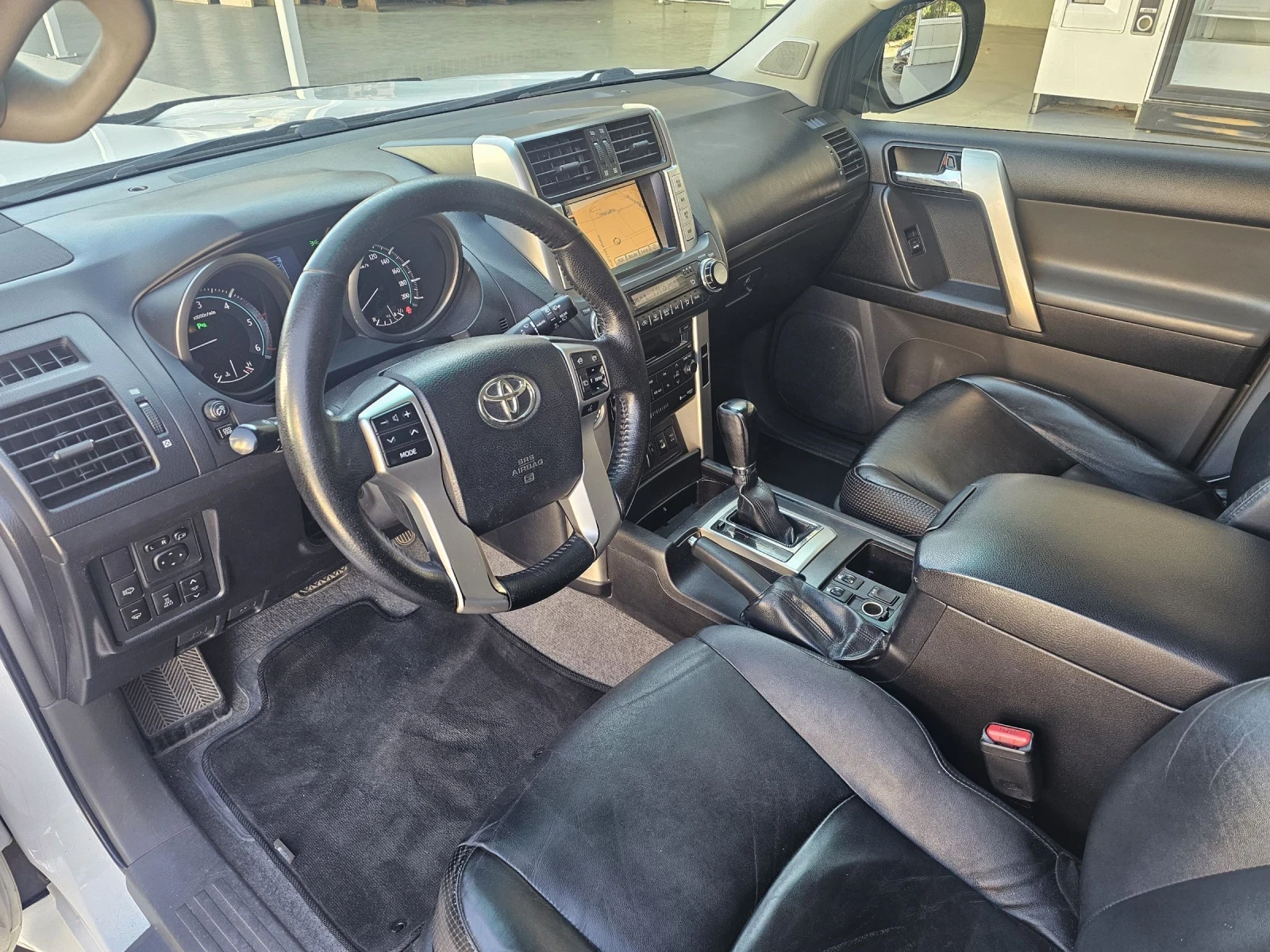 Toyota Land cruiser  - изображение 10