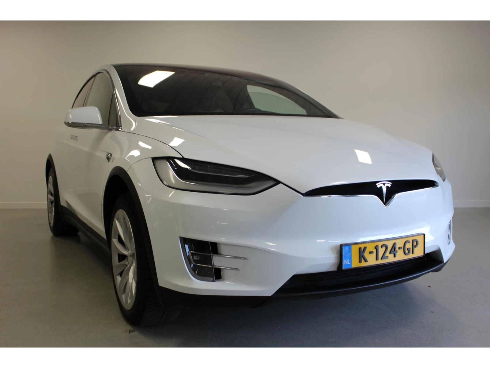 Tesla Model X LONG RANGE AWD DUAL MOTOR | Mobile.bg   1