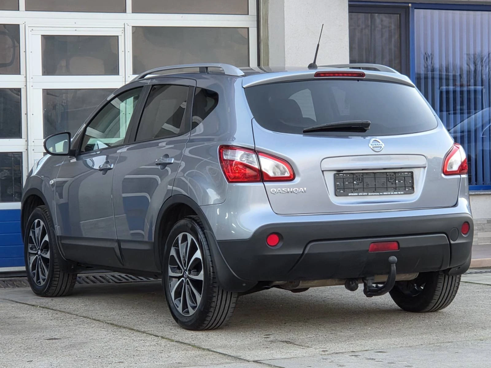 Nissan Qashqai 1.6 БЕНЗИН/СТАВА НА ГАЗ - изображение 4