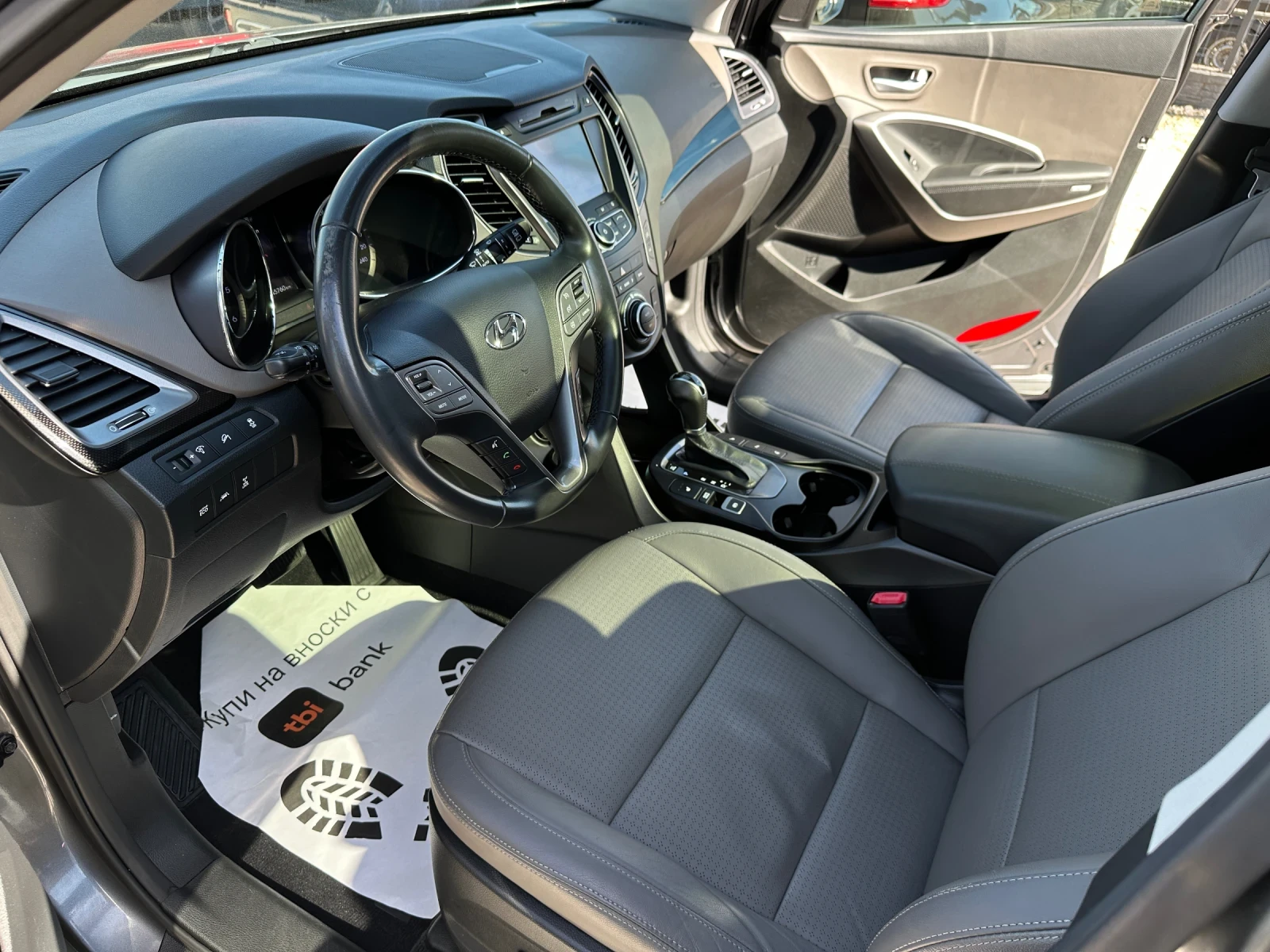 Hyundai Santa fe Premium* 4WD* Панорама* Камера* Xenon* , снимка 7 - Автомобили и джипове - 53558294