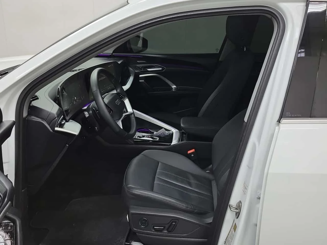 Audi Q5 * Progressiv * CARFAX * ПАНО * 2 КЛЮЧА * HEAD UP, снимка 5 - Автомобили и джипове - 53935008