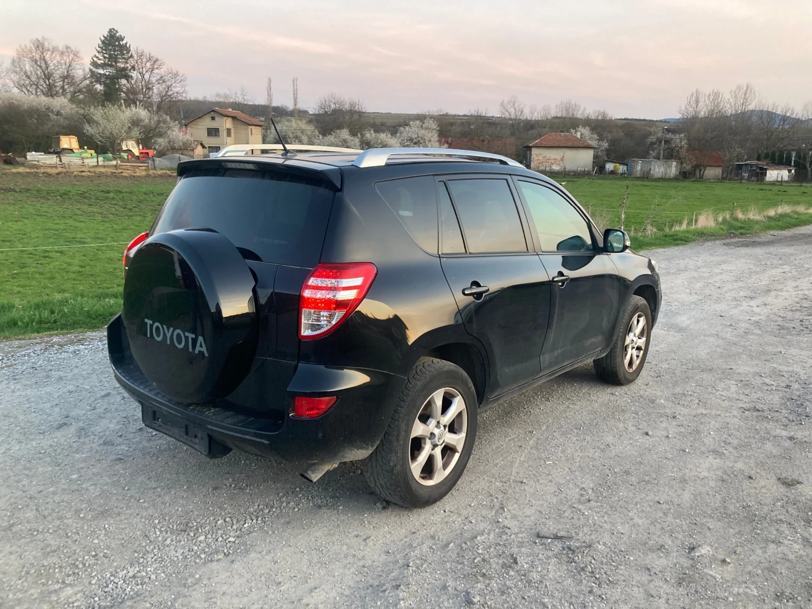 Toyota Rav4 2.2 D4D 4x4 Evro 5 Luxsuri 223000 km | Mobile.bg � ����������� 3