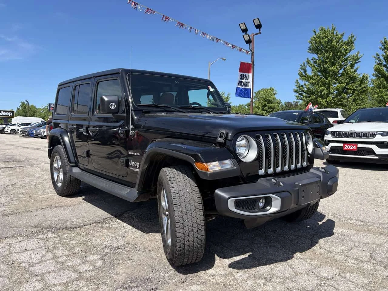 Jeep Wrangler * Sahara V6, Leather Seats, Remote Start * CARFAX , снимка 3 - Автомобили и джипове - 54896477