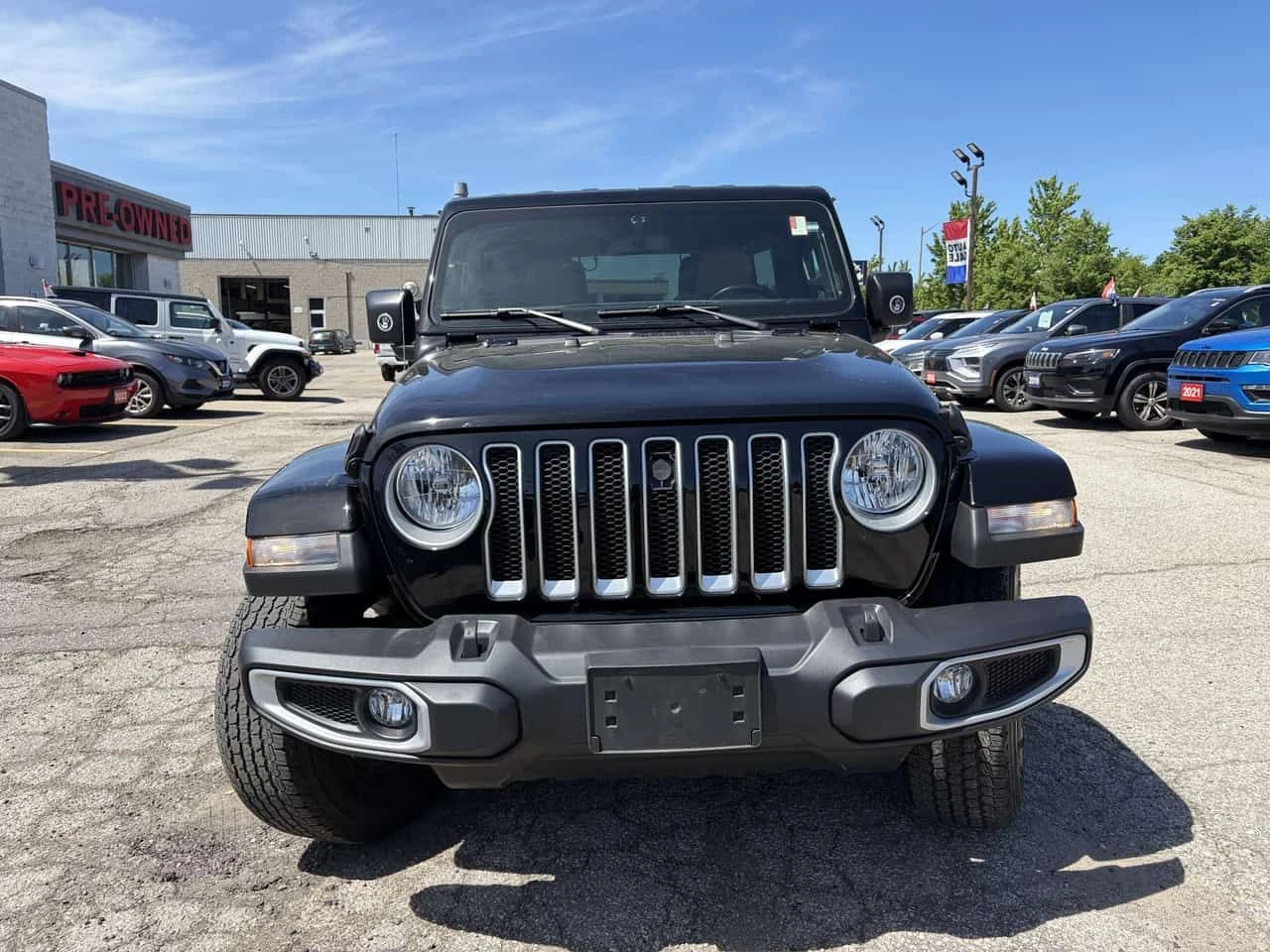 Jeep Wrangler * Sahara V6, Leather Seats, Remote Start * CARFAX , снимка 2 - Автомобили и джипове - 54896477